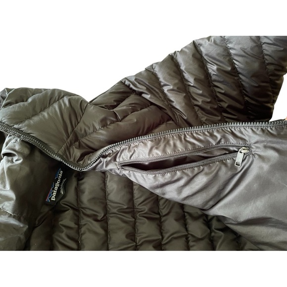 Men’s Patagonia Down Sweater Hoody - Picture 8 of 16